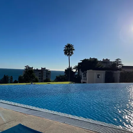 Superbe Vue Piscine Tennis Cannes