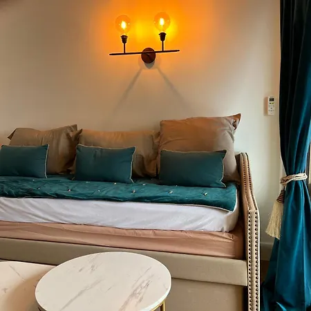 Superbe Vue Piscine Tennis Apartment